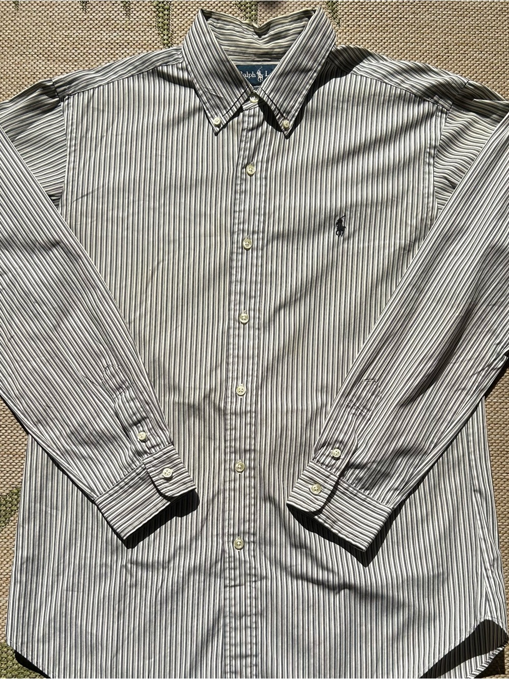 Ralph Lauren Classic Fit Men’s Cream & Navy Striped Button-Down Shirt size L